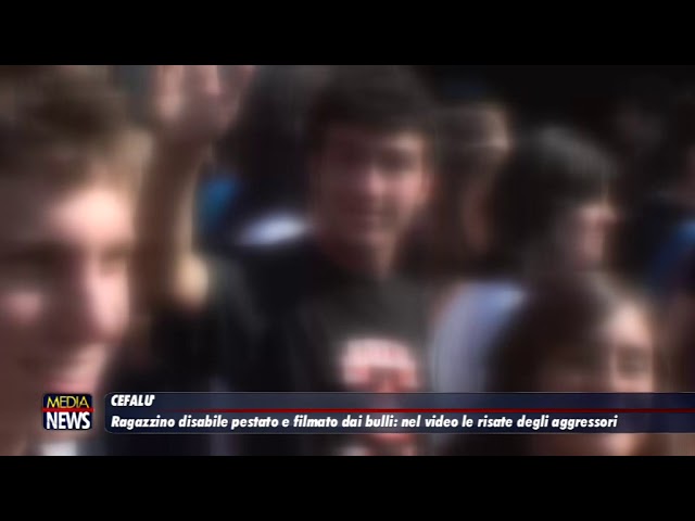 Ragazzino disabile pestato e filmato dai bulli: nel video le risate degli aggressori