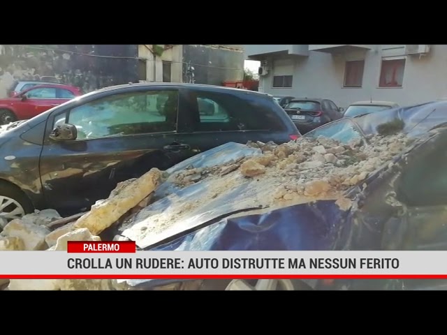 Palermo. Crolla un rudere in zona Notarbartolo: auto distrutte ma nessun ferito