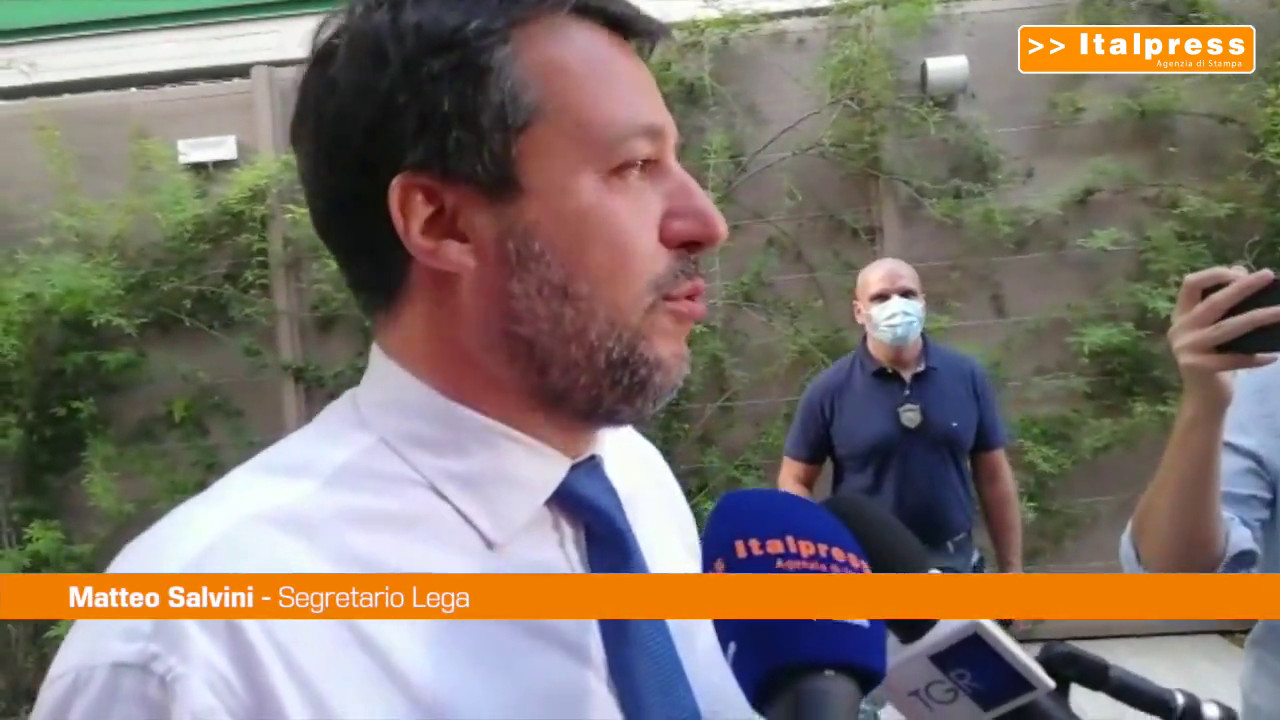 Salvini: "La Lega dà fastidio ma non parlo di complotto"