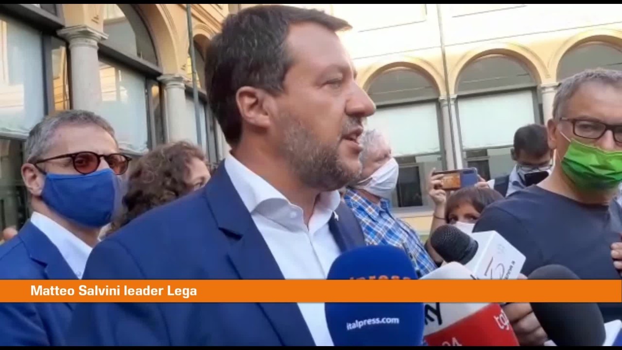 Vaccino, Salvini "Obbligo dovrebbe prevedere risarcimenti"