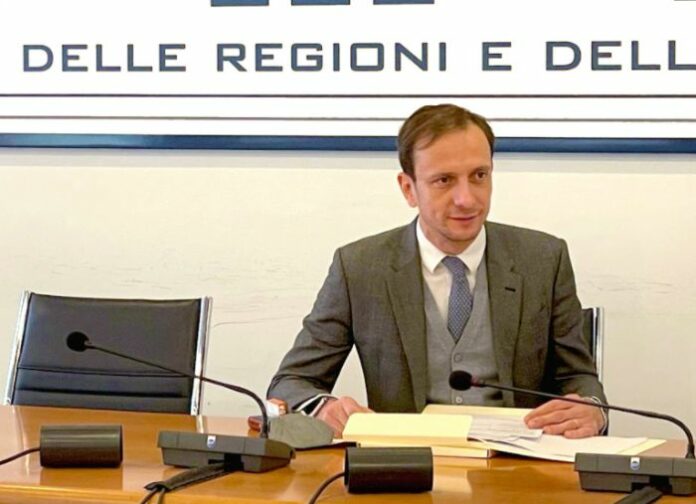 Fedriga “Aboliamo la quarantena per chi ha fatto la terza dose”
