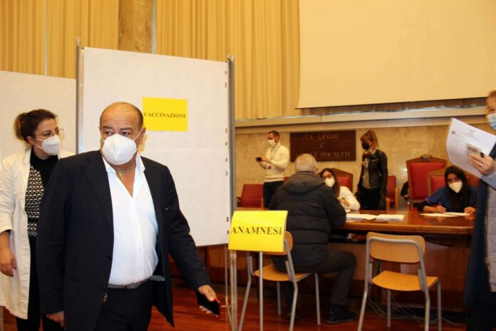 Vaccino, al via terze dosi al Palazzo di Giustizia di Palermo