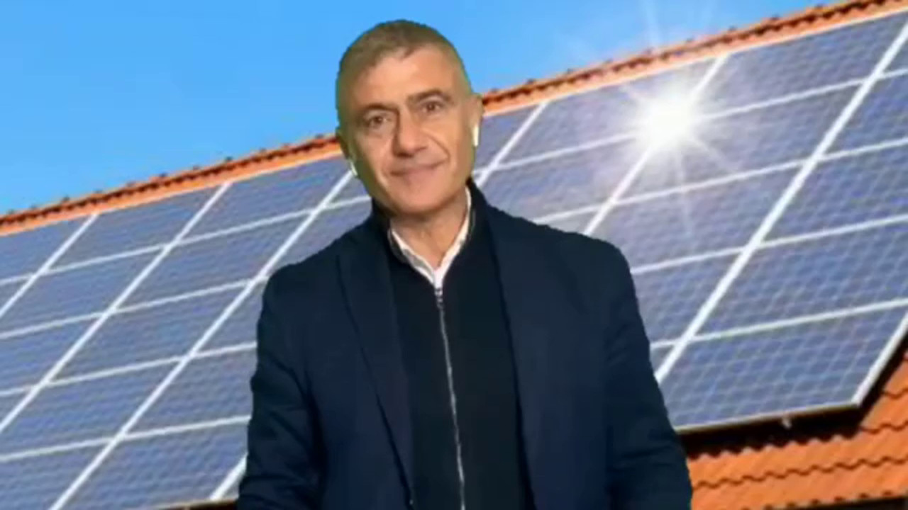Pecoraro Scanio ”La bolletta scende solo con solare e rinnovabili"