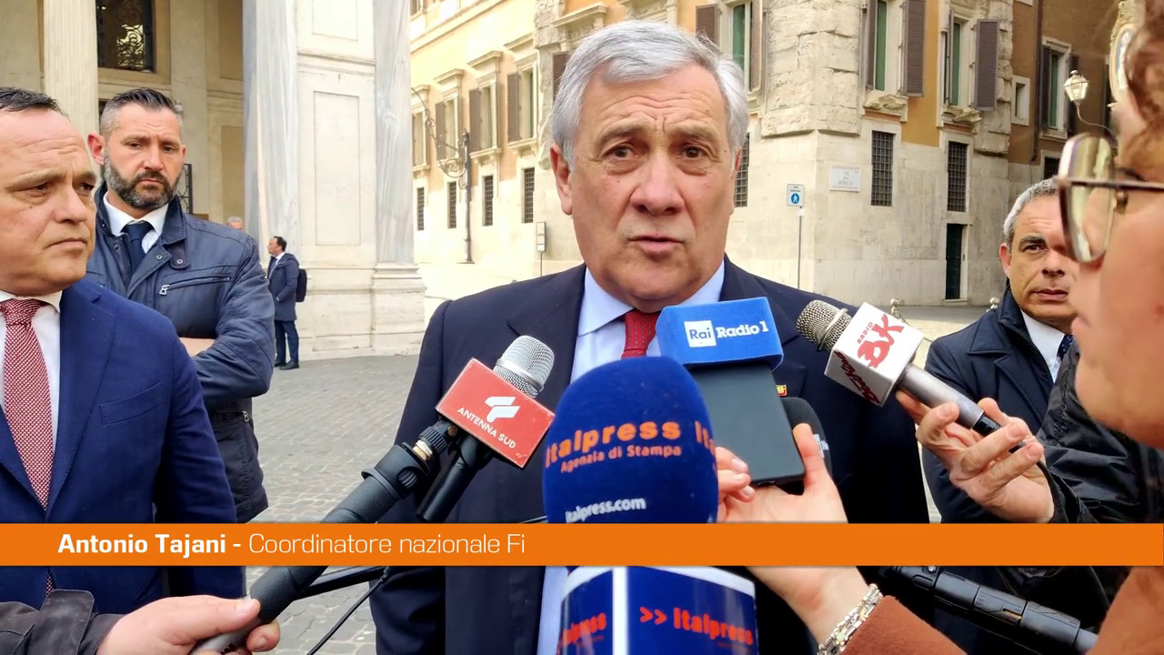 Tajani "Irresponsabile pensare di fare cadere il governo"