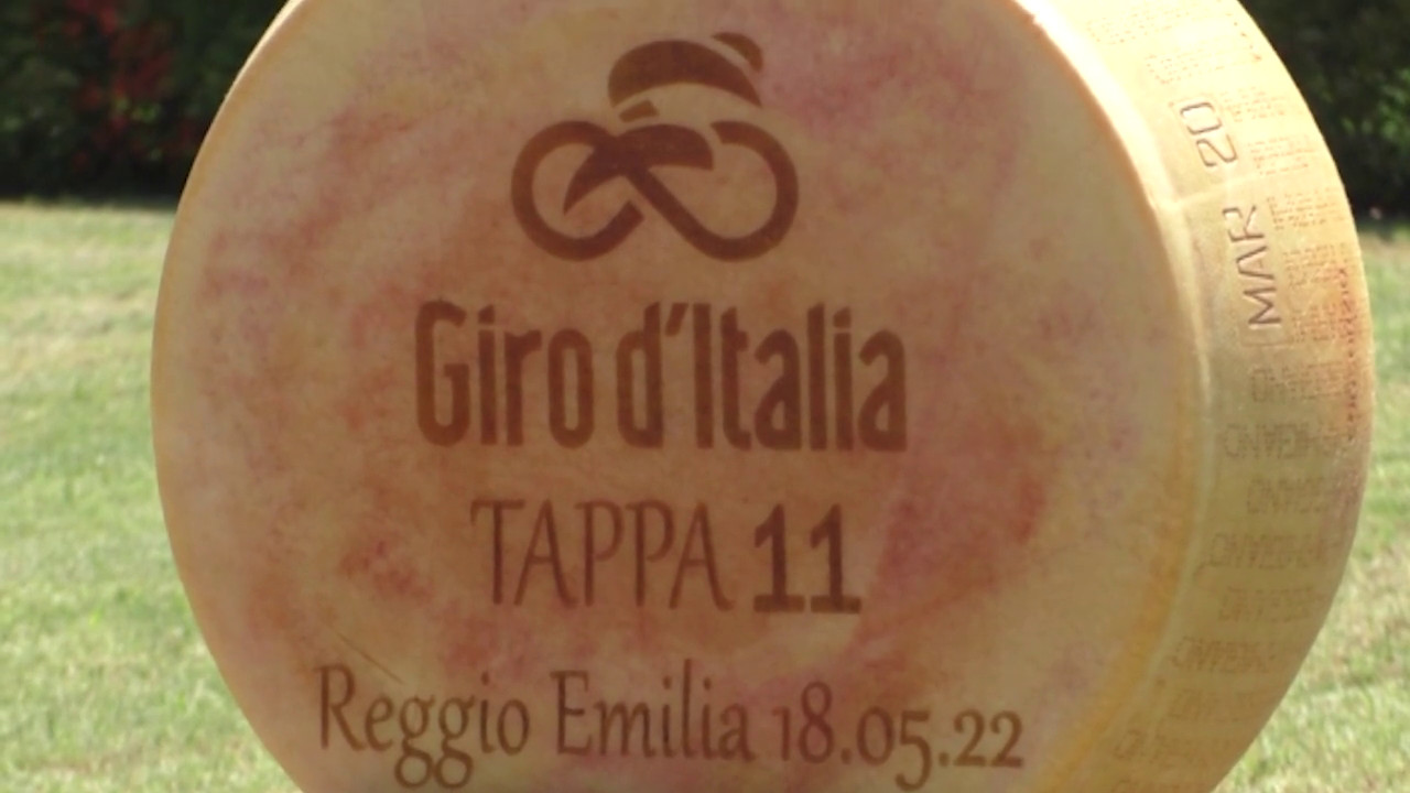 Giro d'Italia, il Parmigiano Reggiano firma l'undicesima tappa