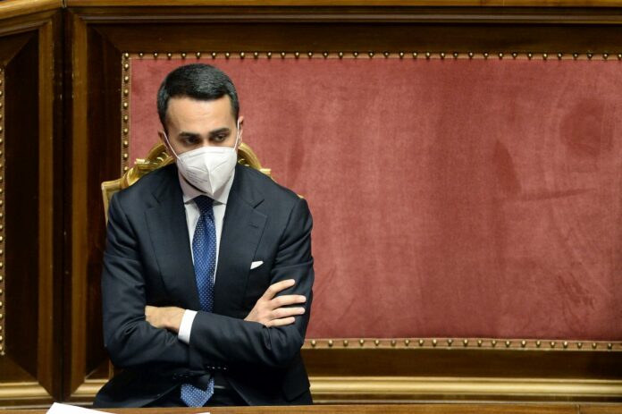 M5S, Di Maio “Dibattito surreale minaccia la tenuta del Governo”