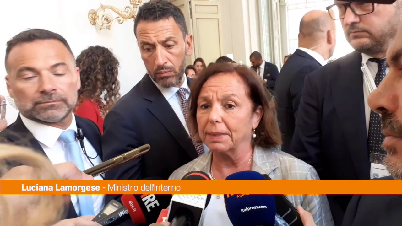 Mediterraneo, Lamorgese "Instabilità favorisce traffico esseri umani"