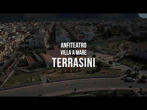 𝑸𝑼𝑬𝑬𝑵 - 𝑩𝑨𝑹𝑪𝑬𝑳𝑶𝑵𝑨 𝑶𝑷𝑬𝑹𝑨 𝑹𝑶𝑪𝑲 - SABATO 6 AGOSTO 2022 ore 21 - ANFITEATRO VILLA A MARE DI TERRASINI