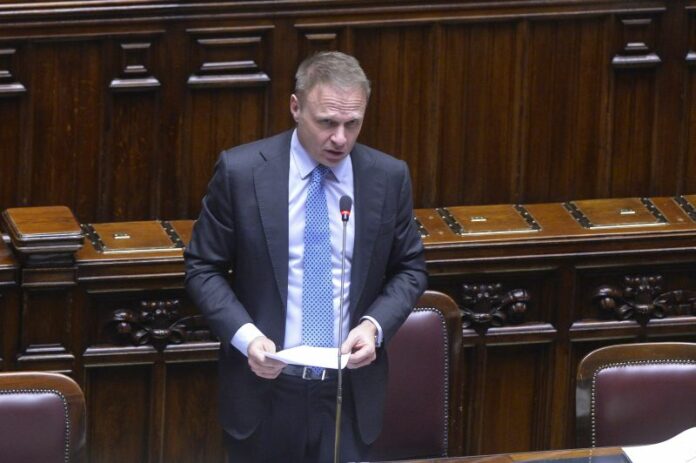 Lollobrigida “No a cibo sintetico per salvaguardare salute e civiltà”