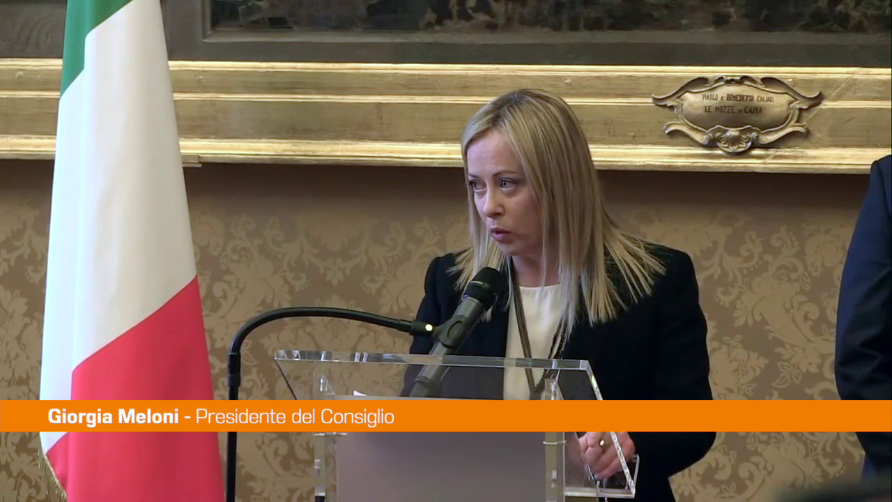 Meloni "Non accettare il ruolo che altri decidono per noi donne"