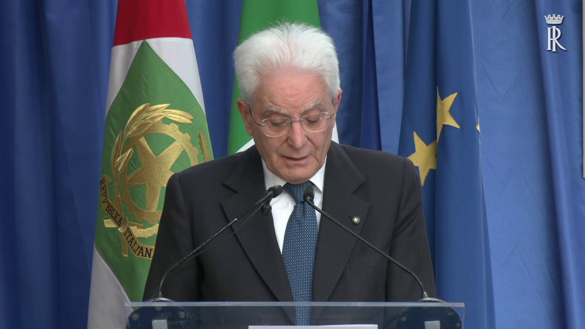Mattarella "La scuola è di tutti e deve essere per tutti"