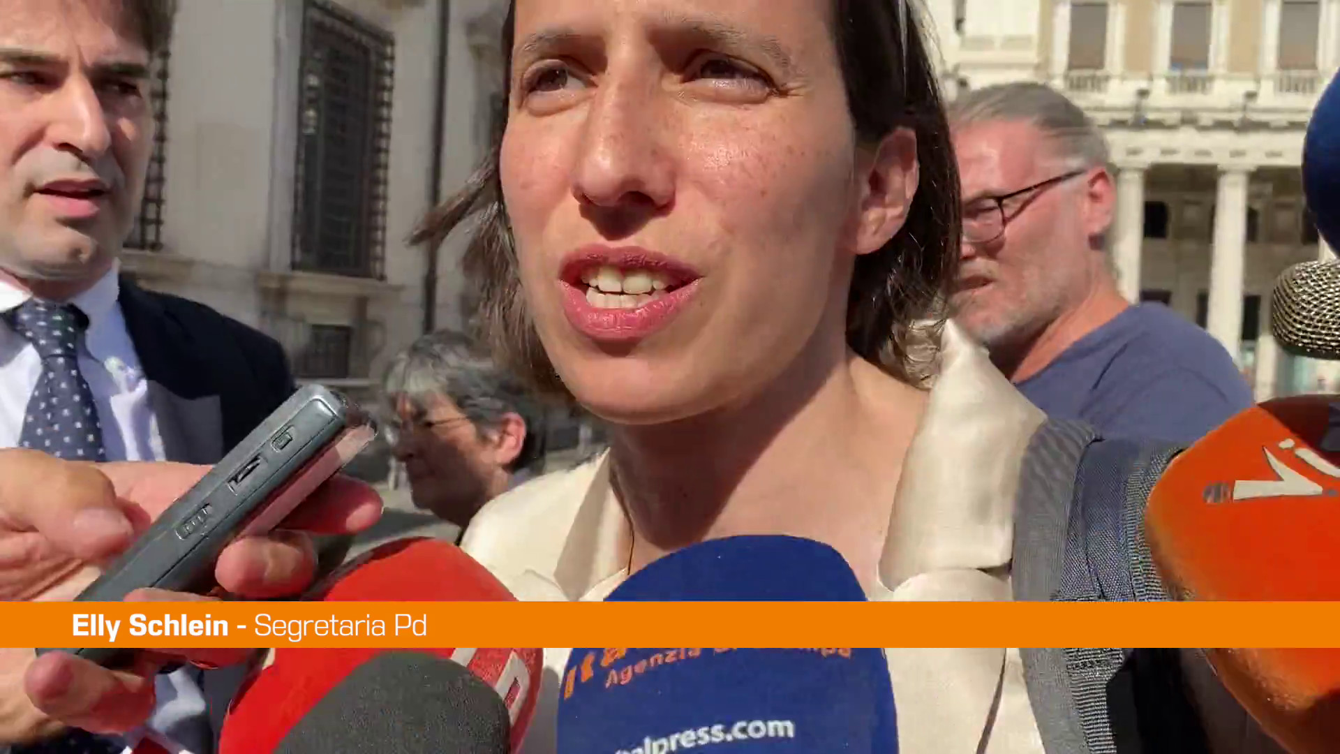 Schlein "Sul salario minimo sentiremo le novità dal governo"