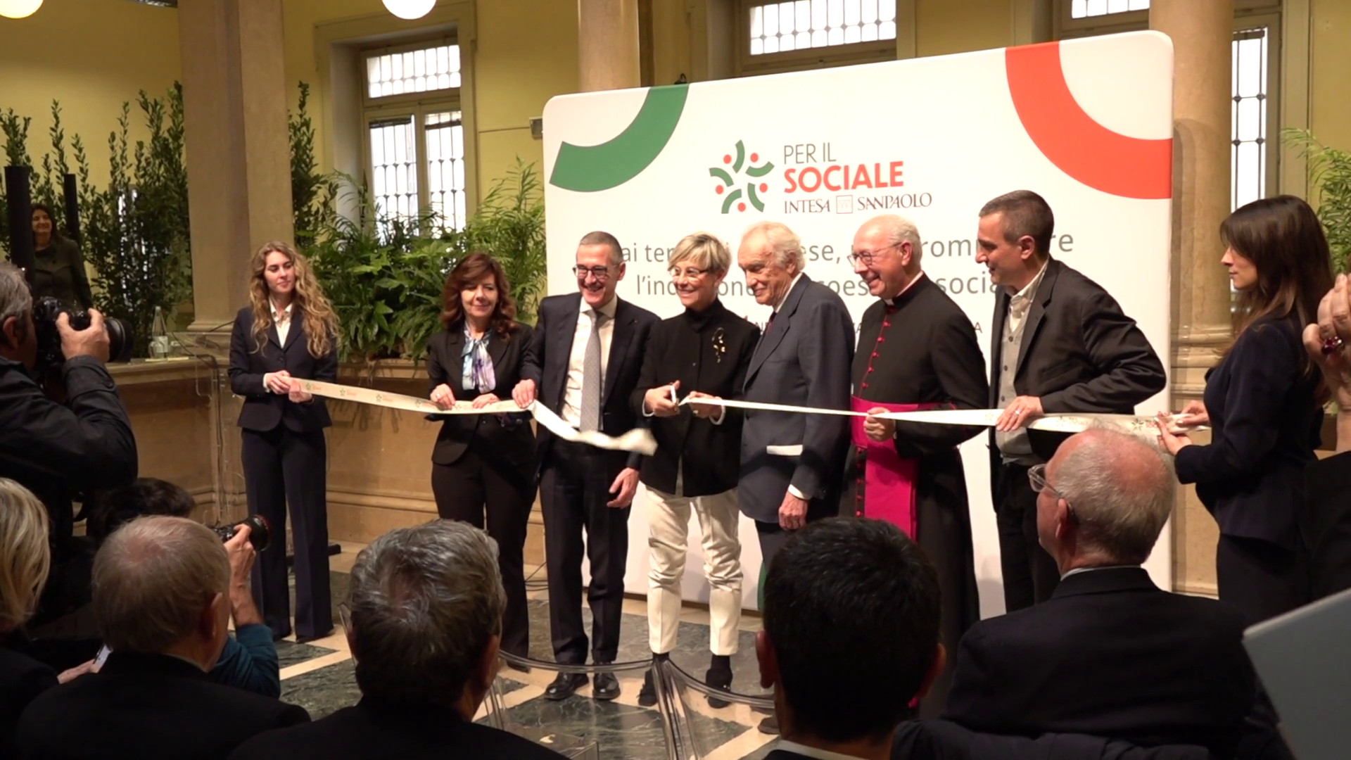 Intesa Sanpaolo, a Brescia una sede dedicata al sociale