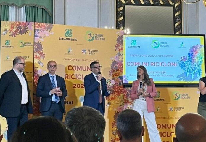 Siracusa premiata da CoReVe come Comune riciclone 2023