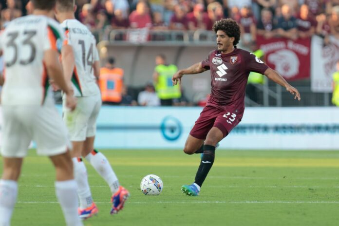Coco beffa il Venezia nel finale, il Torino passa al “Penzo”