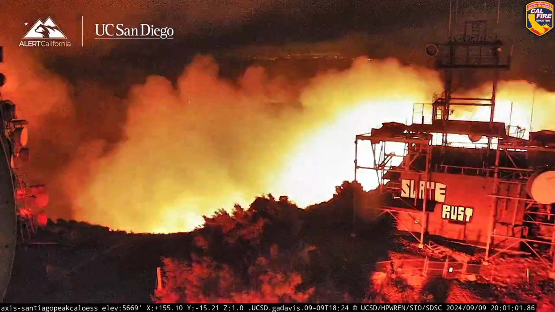 Incendi, brucia un aeroporto nel Sud della California