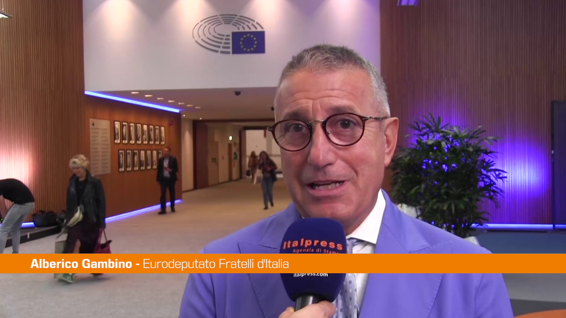 Ue, Gambino "Rivedere stop a produzione di auto a benzina e diesel"
