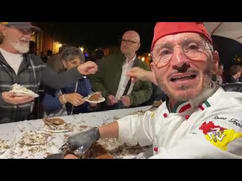 Cannolo più grande del Mondo a Palermo, è lungo 30 metri