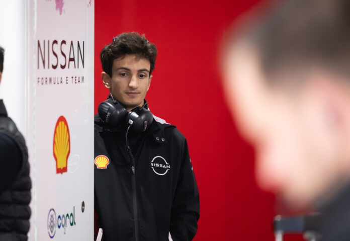 Nissan Team Formula E a Jeddah con il palermitano Gabriele Minì