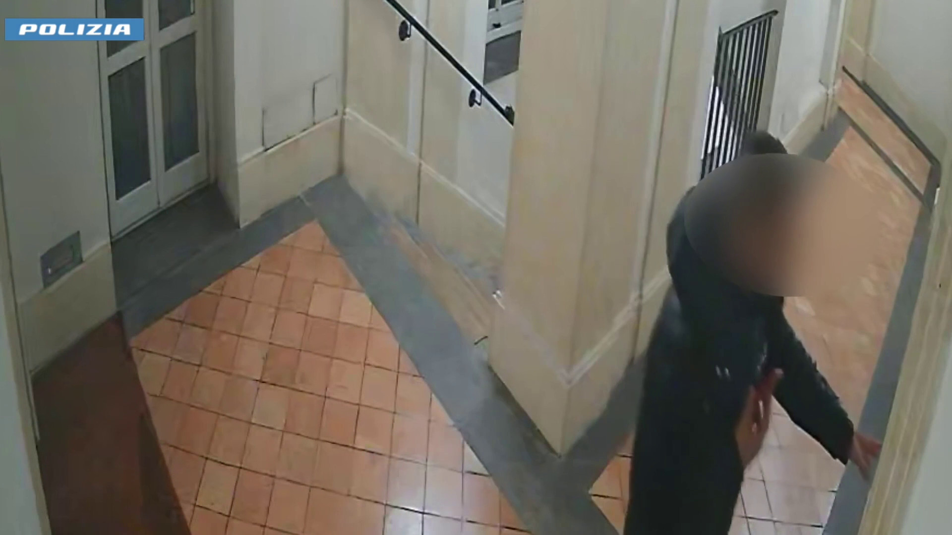 Roma, si finge Carabiniere e sottrare 3mln a ottantenne
