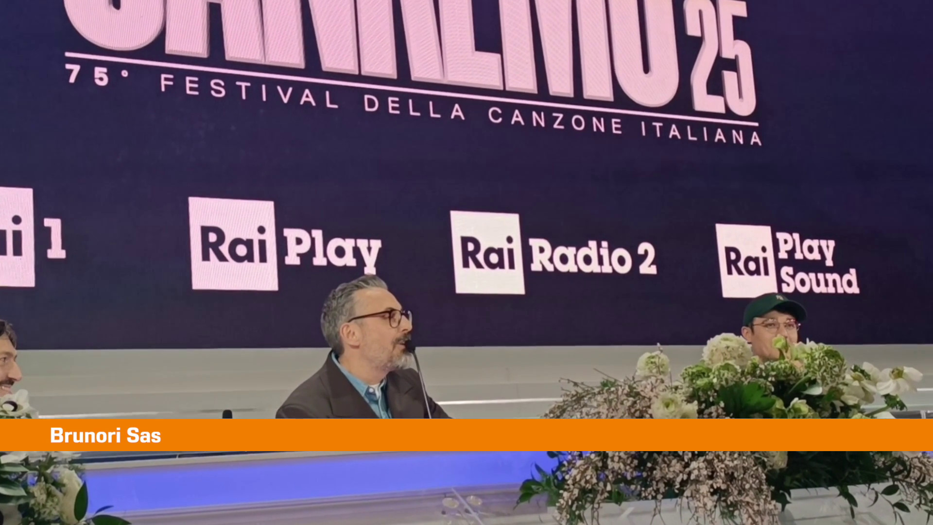 Sanremo, Brunori Sas scherza "L’Eurovision? Sono nato per quello"