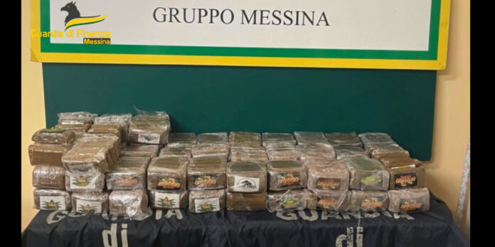 A Messina sequestrati 2 chili di cocaina e 40 di hashish