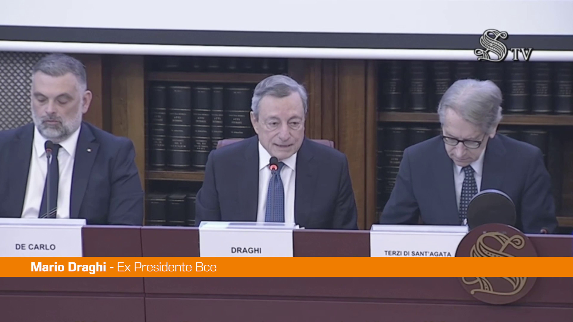Draghi "Nel solo 2024 500 mld di euro di risparmio andati via da Ue"