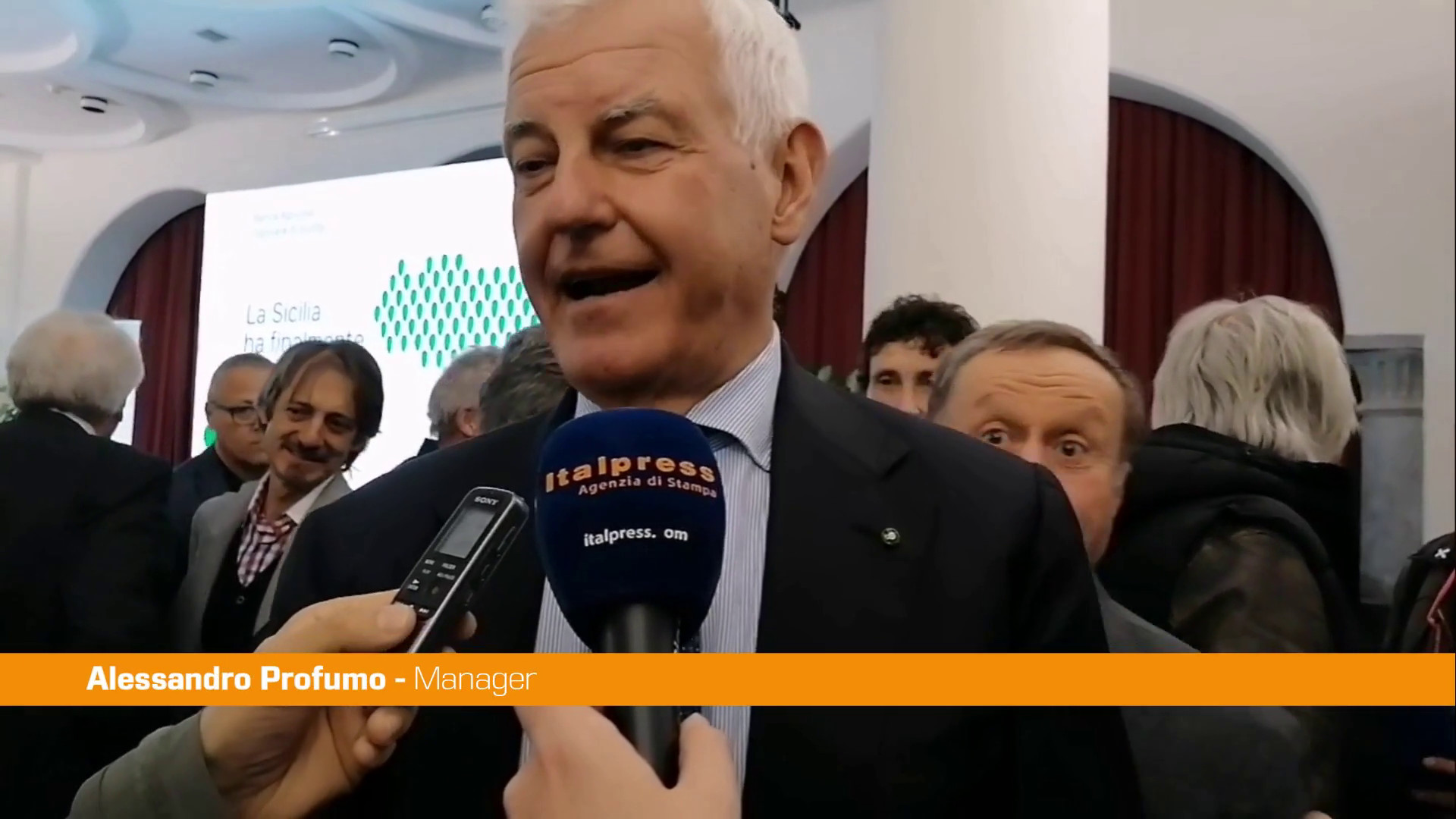 Profumo "Con i dazi Usa si rischia un rallentamento dell'economia"