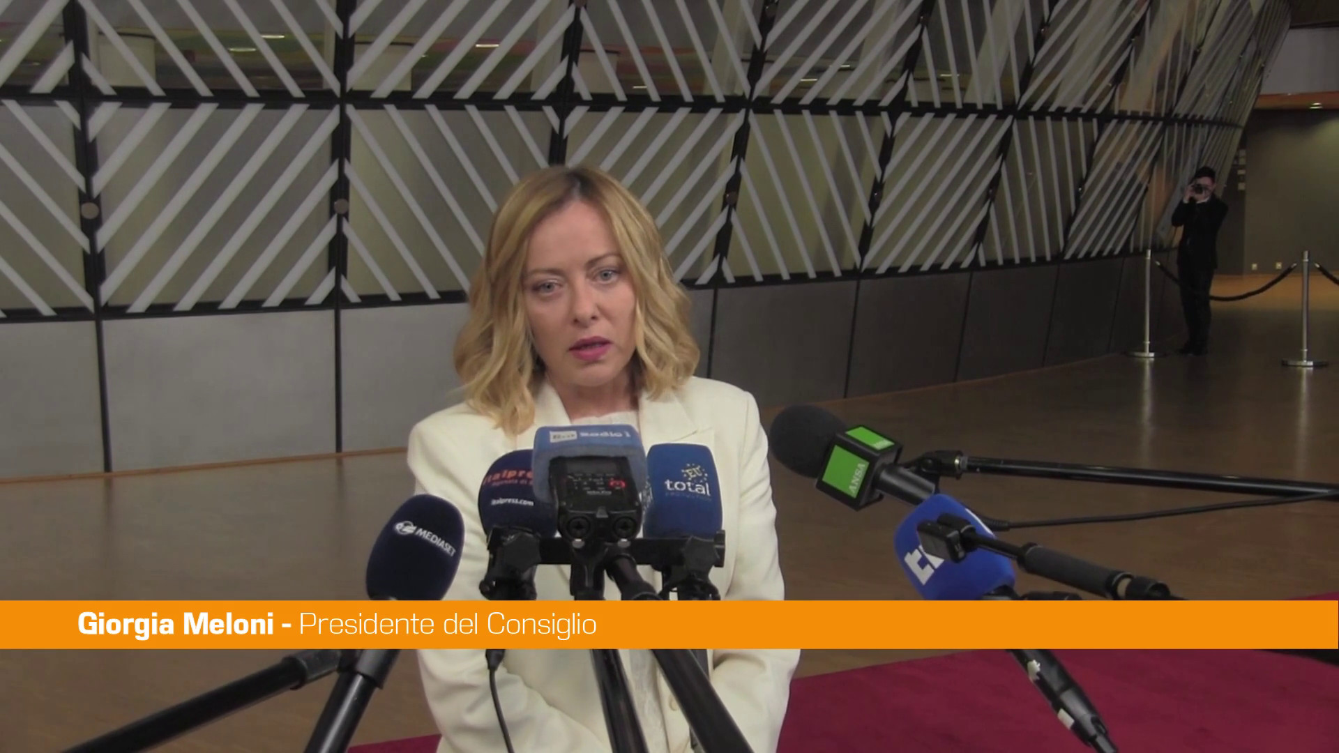 Ucraina, Meloni "Invio truppe soluzione meno efficace"