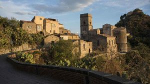 Il paesino visto dall'alto (foto sicilyactive) - mediaoneonline.it