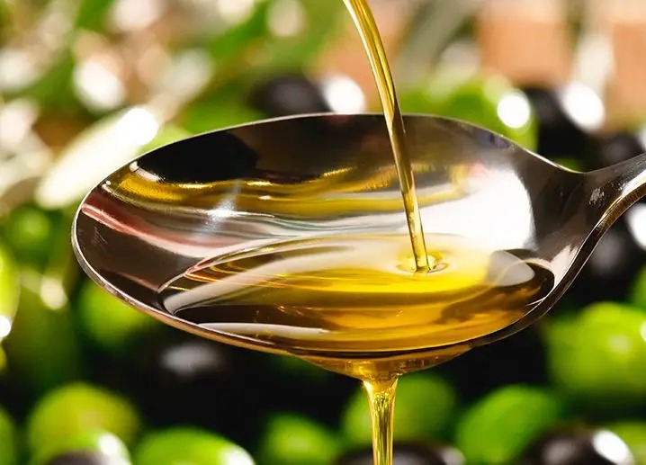 olio oliva foto italpress