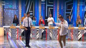 Affari tuoi De Martino trasmissione (foto gossipetv) - mediaoneonline.it