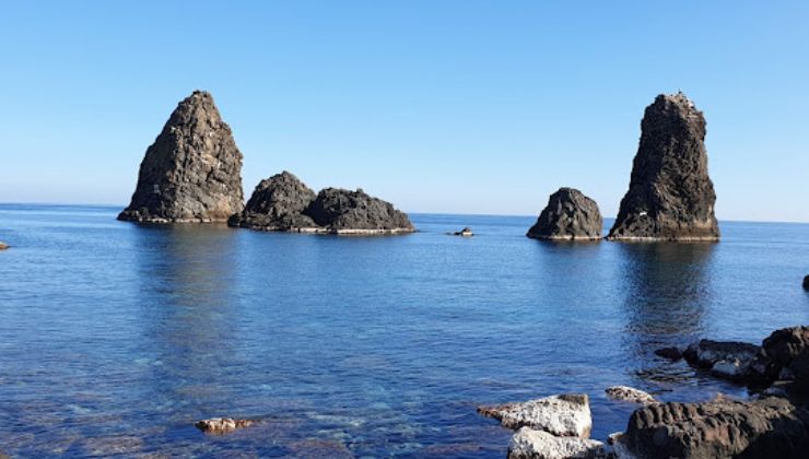 Isole ciclopi nella cittadina siciliana (foto google) - mediaoneoneline.it