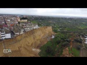 Niscemi, la frana non si ferma: 1.500 sfollati