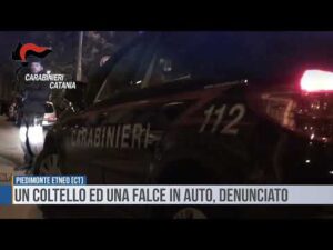 Piedimonte Etneo (Ct): un coltello ed una falce in auto, denunciato