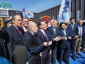 Musumeci inaugura la 24esima edizione di Nauta a Misterbianco