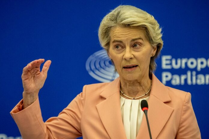 Ue, von der Leyen “La democrazia è minacciata anche dall’interno”