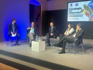 A Catania Procaccini presenta ‘L’ecologia dei conservatori: “Tutelare la natura senza penalizzare imprese e lavoro” / Video